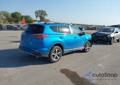 2018 Toyota Rav4 Xle из США, поврежденный, VIN 2T3RFREV4JW701703